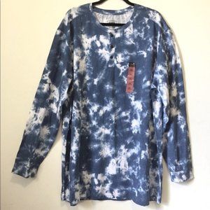 Foundry Men’s Tie Dye Henley Long Sleeve Tee